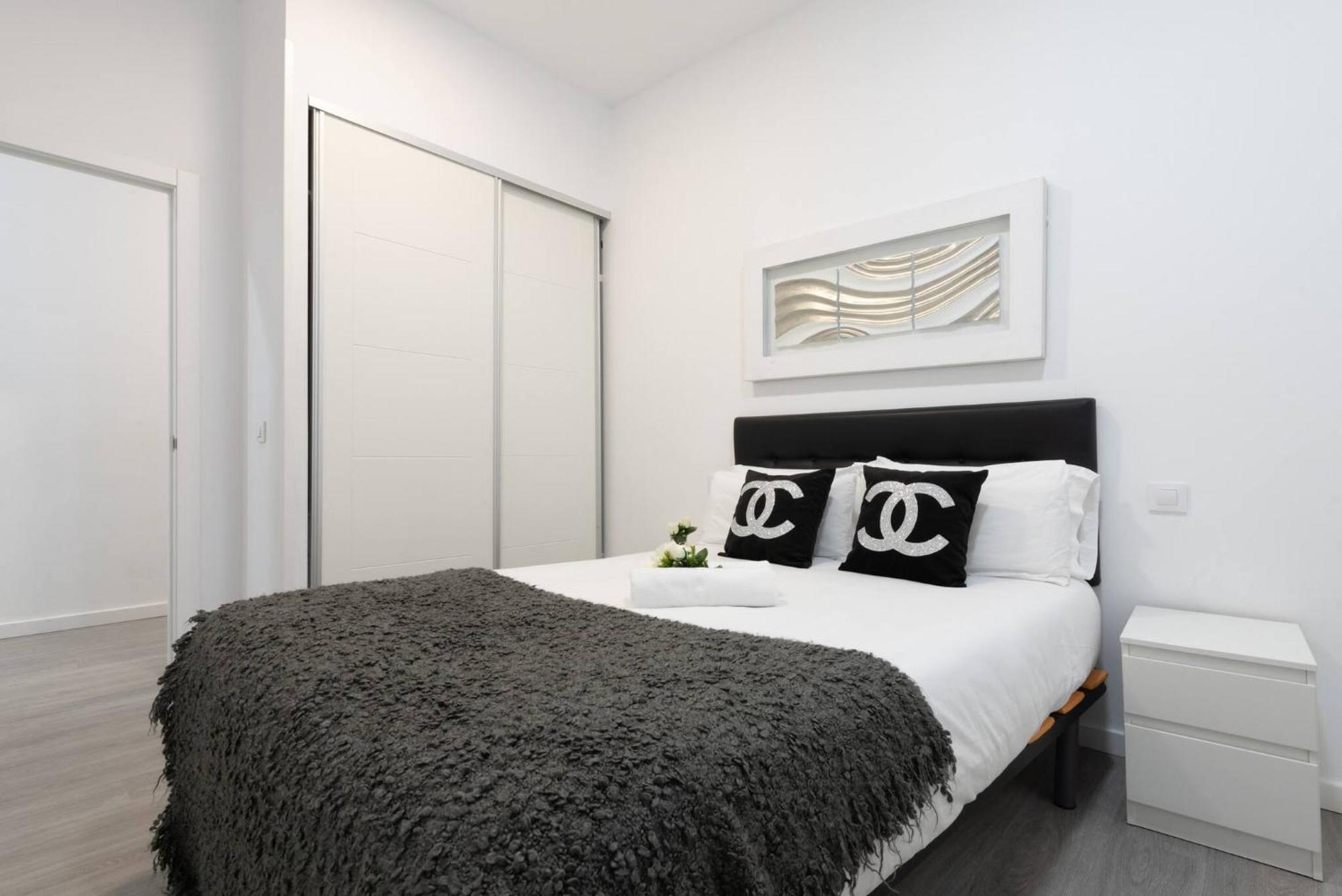 Apartamentos Day Madrid Sol Centro Gran Via Zewnętrze zdjęcie