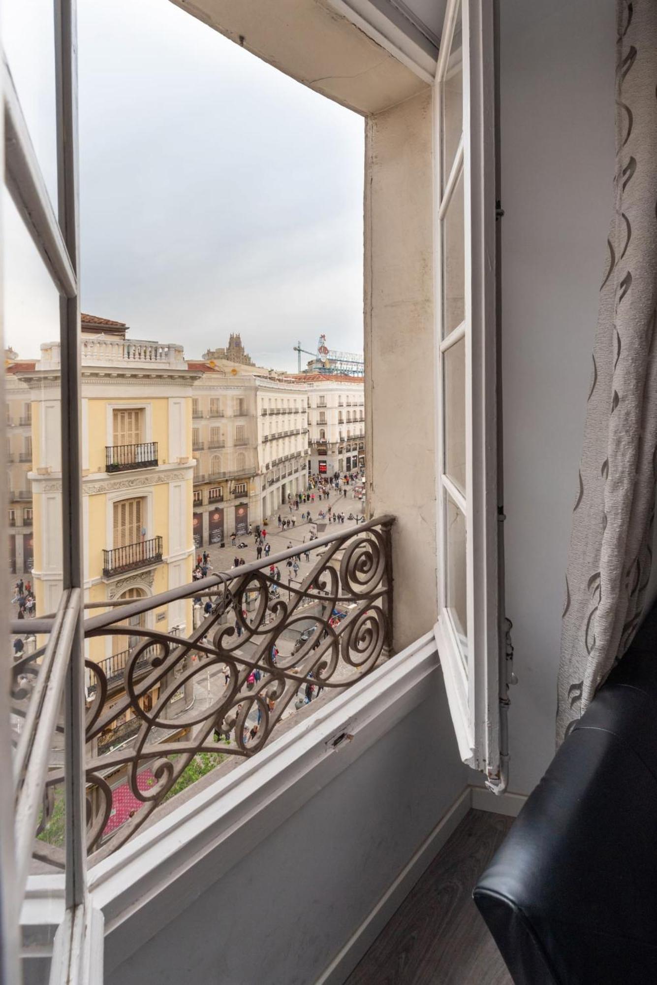 Apartamentos Day Madrid Sol Centro Gran Via Zewnętrze zdjęcie